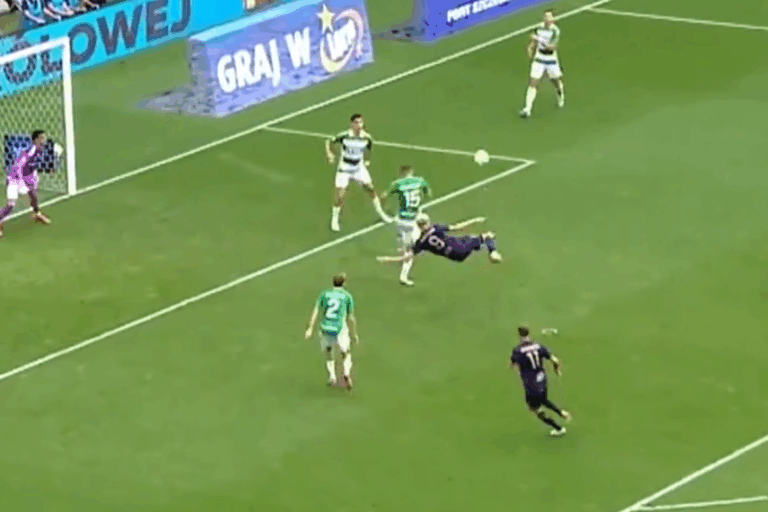 Co za bramka! Kosmiczne nożyce w Ekstraklasie [WIDEO]