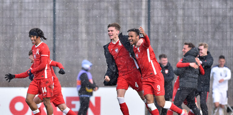 2023.03.28 Raczna k. Krakowa
Pilka nozna, Kwalifikacje UEFA EURO U-19
Polska - Serbia
N/z Pilkarze reprezentacji Polski, radosc po meczu, Maximillian Oyedele, Milosz Matysik, Levis Pitan
Foto Krzysztof Porebski / PressFocus

2023.03.28 Raczna k. Krakowa
Football, UEFA Euro U19 Qualifications
Poland - Serbia
Pilkarze reprezentacji Polski, radosc po meczu, Maximillian Oyedele, Milosz Matysik, Levis Pitan
Credit: Krzysztof Porebski / PressFocus