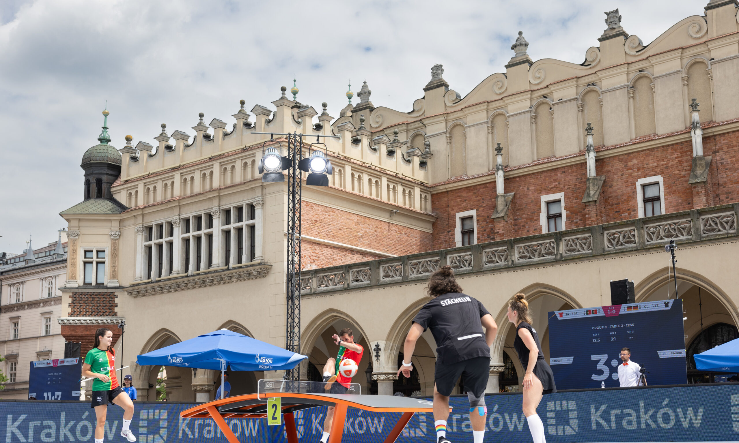 Krakow - 30/06/2023 - 3rd European Games to be played in Krakow, Poland. The duo José Santos / Manuel Parente won against Germany and qualified for the mixed pairs Teqball quarterfinals. ( Adelino Meireles/Global Images/Sipa USA )
2023.06.30 [NA]
inne
Igrzyska Europejskie
Foto Global Images/SIPA USA/PressFocus

!!! POLAND ONLY !!!
