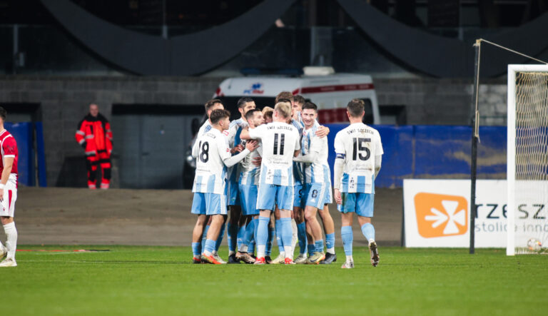 2024.10.25 Rzeszow
Pilka nozna Betclic 2 liga 2024/2025
Resovia Rzeszow - Swit Szczecin
N/z gol bramka radosc Bartlomiej Kasprzak
Foto Marta Badowska / PressFocus

2024.10.25 Rzeszow
Football Betclic 2 league Season 2024/2025
gol bramka radosc Bartlomiej Kasprzak
Credit: Marta Badowska / PressFocus