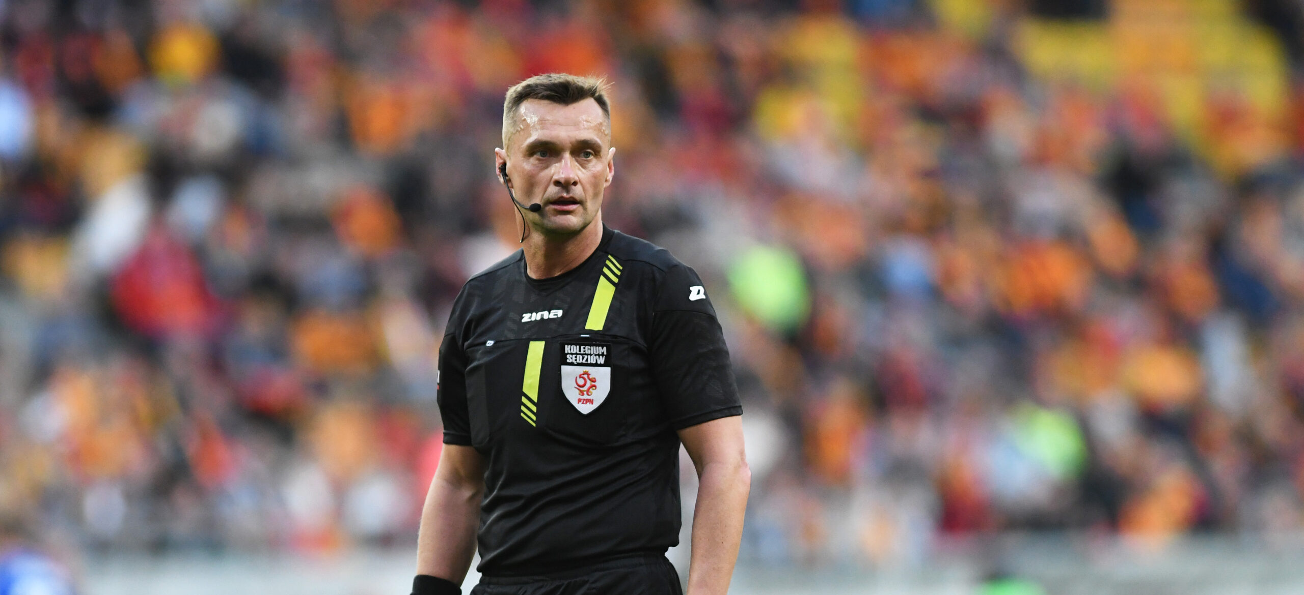 2025.05.04 Bialystok Pilka nozna PKO Ekstraklasa sezon 2024/2025 31. kolejka rozgrywek Jagiellonia Bialystok (zolto-czerwone) - Gornik Zabrze N/z Jaroslaw Przybyl sedzia glowny spotkania arbiter referee Foto Michal Kosc / PressFocus 
2025.05.04 Bialystok Football Polish PKO Ekstraklasa season 2024/2025 Jagiellonia Bialystok - Gornik Zabrze Credit Michal Kosc / PressFocus