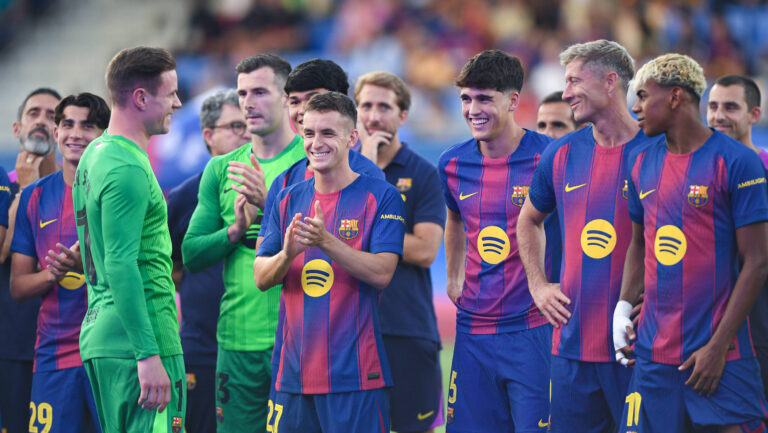 FC Barcelona, Barca v COMO 1907. JOHAN CRUYFF STADIUM ,BARCELONA. Aug 10,2025 FC BARCELONA vs COMO 1907 Aug 10,2025 Ter Stegen goalkeeper of FC Barcelona and teammates during the match between FC Barcelona and Como 1907 corresponding to the Joan Gamper Trophy at Johan Cruyff Stadium in Barcelona, Spain. Barcelona ESP Copyright: xS.xRosx
2025.08.10 Barcelona
pilka nozna Trofeum Joana Gampera
FC Barcelona - Como 1907
Foto IMAGO/PressFocus

!!! POLAND ONLY !!!