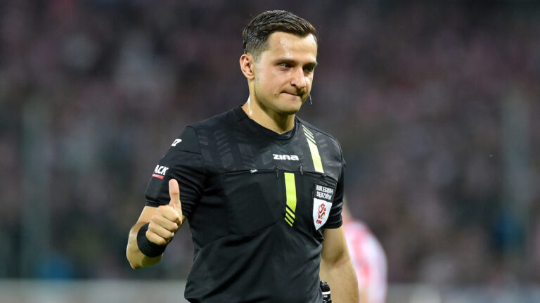 2025.08.15 Krakow
Pilka nozna , PKO BP Ekstraklasa sezon 2025/26
Cracovia Krakow - Widzew Lodz
N/z Sedzia Marcin Kochanek
Foto Krzysztof Porebski / PressFocus

2025.08.15 Krakow
Football Polish top league , 2025/2026 season
Cracovia Krakow - Widzew Lodz
Sedzia Marcin Kochanek
Credit: Krzysztof Porebski / PressFocus