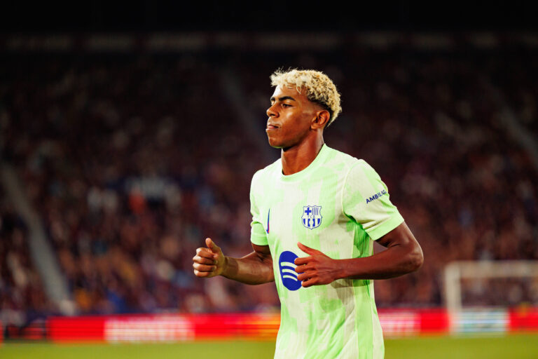 Lamine Yamal seen during LaLiga EA SPORTS game between teams of UD Levante and FC Barcelona, Barca at Estadio Ciudad de Valencia Maciej Rogowski Valencia Estadio de Balaidos Spain Copyright: xMaciejxRogowskix levantevsfcbarcelona2526-134
2025.08.23 Walencja
pilka nozna liga hiszpanska
Levante UD - FC Barcelona
Foto IMAGO/PressFocus

!!! POLAND ONLY !!!