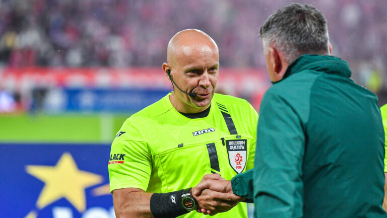 2025.08.23 Zabrze
Pilka nozna PKO BP Ekstraklasa Sezon 2025/2026
Gornik Zabrze - GKS Katowice
N/z Szymon Marciniak, sedzia, arbiter
Foto Marcin Bulanda / PressFocus

2025.08.23 Zabrze
Football Polish PKO BP Ekstraklasa League Season 2025/2026
Gornik Zabrze - GKS Katowice
Szymon Marciniak, sedzia, arbiter
Credit: Marcin Bulanda / PressFocus