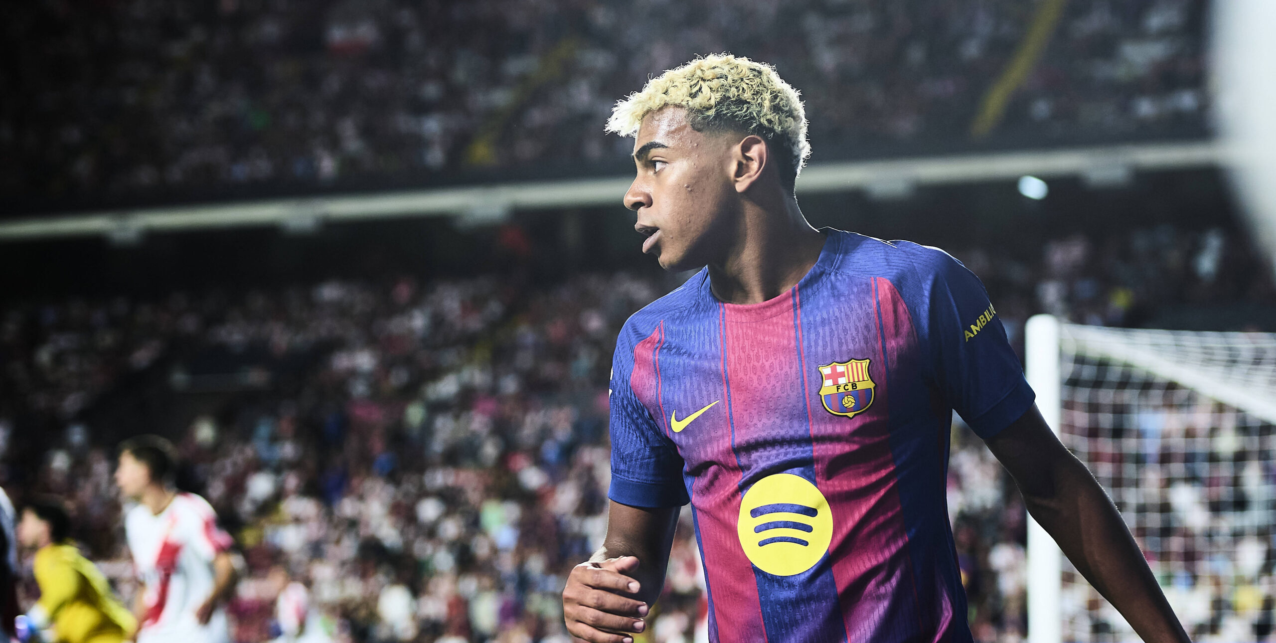 Rayo Vallecano v FC Barcelona, Barca - LaLiga EA Sports MADRID, SPAIN - AUGUST 31: Lamine Yamal of FC Barcelona looks on during to the LaLiga EA Sports match between Rayo Vallecano and FC Barcelona at Campo de Futbol de Vallecas on August 31, 2025 in Madrid, Spain. Photo by Francisco Macia/Photo Players Images/Magara Press Madrid Campo de futbol de Vallecas Madrid Spain Copyright: xFranciscoxMaciax
2025.08.31 Madryt
pilka nozna , liga hiszpanska
Rayo Vallecano - FC Barcelona
Foto IMAGO/PressFocus

!!! POLAND ONLY !!!