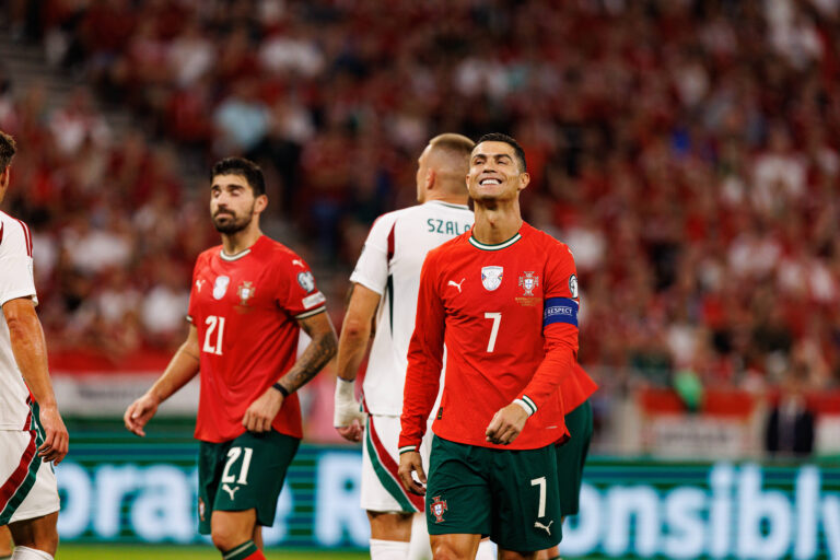 Cristiano Ronaldo seen during World Cup 2026 European qualification game between national teams of Hungary and Poland Maciej Rogowski/ Ball Raw Images Budapest Puskas Arena Hungary Copyright: xMaciejxRogowskix maciejrogowski_hungaryvsportugal_2526-455
2025.09.09 Budapeszt
pilka nozna eliminacje kwalifikacje do mistrzostw swiata 2026
Wegry - Portugalia
Foto IMAGO/PressFocus

!!! POLAND ONLY !!!