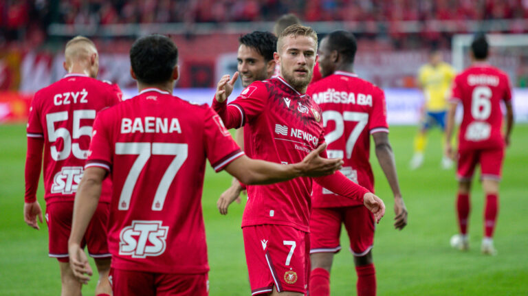 2025.09.14 Lodz Pilka Nozna PKO Ekstraklasa Sezon 2025/2026 Widzew Lodz - Arka Gdynia N/z Angel Baena Bramka Gol Radosc Foto Dawid Figura 

2025.09.14 Lodz Football Polish Ekstraklasa Season 2025/2026 Widzew Lodz - Arka Gdynia Angel Baena Bramka Gol Radosc Credit: Dawid Figura