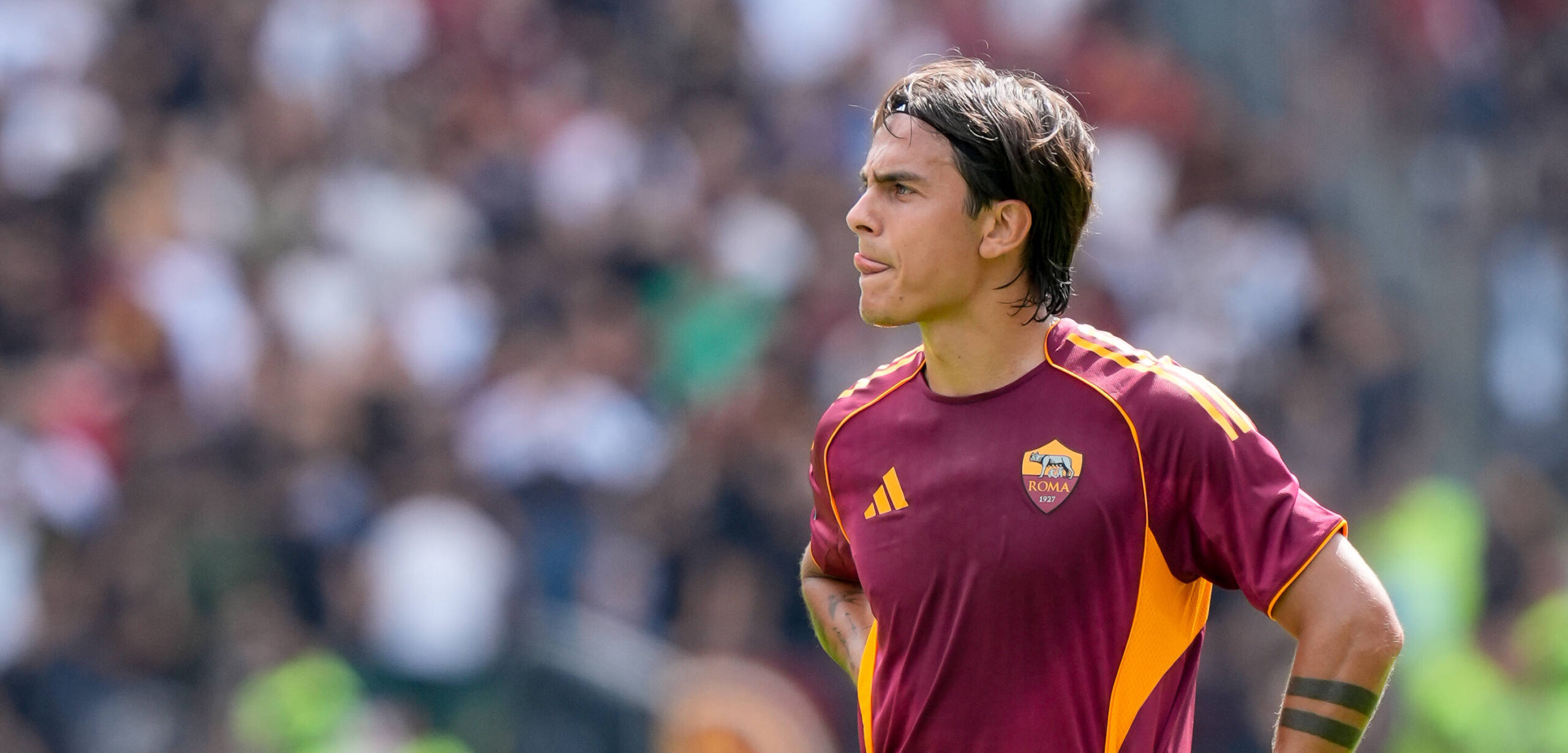 AS Roma v Torino FC - Serie A Enilive Paulo Dybala of AS Roma looks on during the Serie A Enilive match between AS Roma and Torino FC at Stadio Olimpico on September 14, 2025 in Rome, Italy. Rome Stadio Olimpico Lazio Italy Copyright: xGiuseppexMaffiax 250914_SerieA_Roma-Torino_GM_4327
2025.09.14 Rzym
pilka nozna , liga wloska
AS Roma - Torino FC 
Foto IMAGO/PressFocus

!!! POLAND ONLY !!!