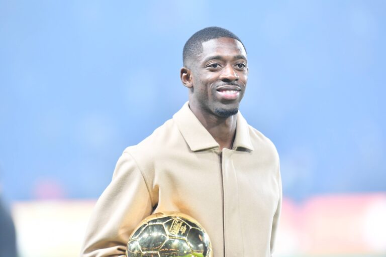 Apres match. Ceremonie et celebration en hommage aux trophees du club, meilleur club, meilleur entraineur Luis Enrique et Ballon d&#039;Or Ousmane Dembele. Football match between Paris Saint-Germain and AJ Auxerre for the 6th day of the French Ligue 1 McDonald s championship 2025/2026 season at the Parc des Princes Stadium, September 27, 2025. Paris (Ile de France, 75). Photography by Olivier Juszczak / Sipa. Match de football entre le Paris Saint-Germain (PSG) et l AJ Auxerre (AJA) pour la 6e journee du championnat de France Ligue 1 McDonald s saison 2025/2026 au Parc des Princes, le 27 septembre 2025.//SPENCERJOHN_sipa.6736/Credit:JOHN SPENCER/SIPA/2509290919
2025.09.27 Paryz
pilka nozna liga francuska
Paris Saint-Germain - AJ Auxerre
Foto JOHN SPENCER/SIPA/PressFocus

!!! POLAND ONLY !!!