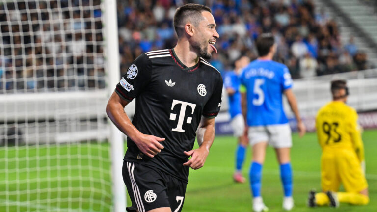 UEFA Champions League Paphos FC - FC Bayern Munchen 30.09.2025 Jubel nach dem Treffer zum 0-2 durch Raphael GUERREIRO FC Bayern Muenchen 22 / Tor / Torschuetze / Freude / Happy / UEFA Champions League: Paphos FC - FC Bayern Munchen Alphamega Stadium am 30.09.2025 *** UEFA Champions League Paphos FC FC Bayern Munchen 30 09 2025 Cheers after Raphael GUERREIRO FC Bayern Muenchen 22 Goal Goalscorer Joy Happy UEFA Champions League Paphos FC FC Bayern Munchen Alphamega Stadium on 30 09 2025 Copyright: xBEAUTIFULxSPORTS/Goldbergx
2025.09.30 Limassol
pilka nozna , liga mistrzow
Pafos FC - Bayern Monachium
Foto IMAGO/PressFocus

!!! POLAND ONLY !!!