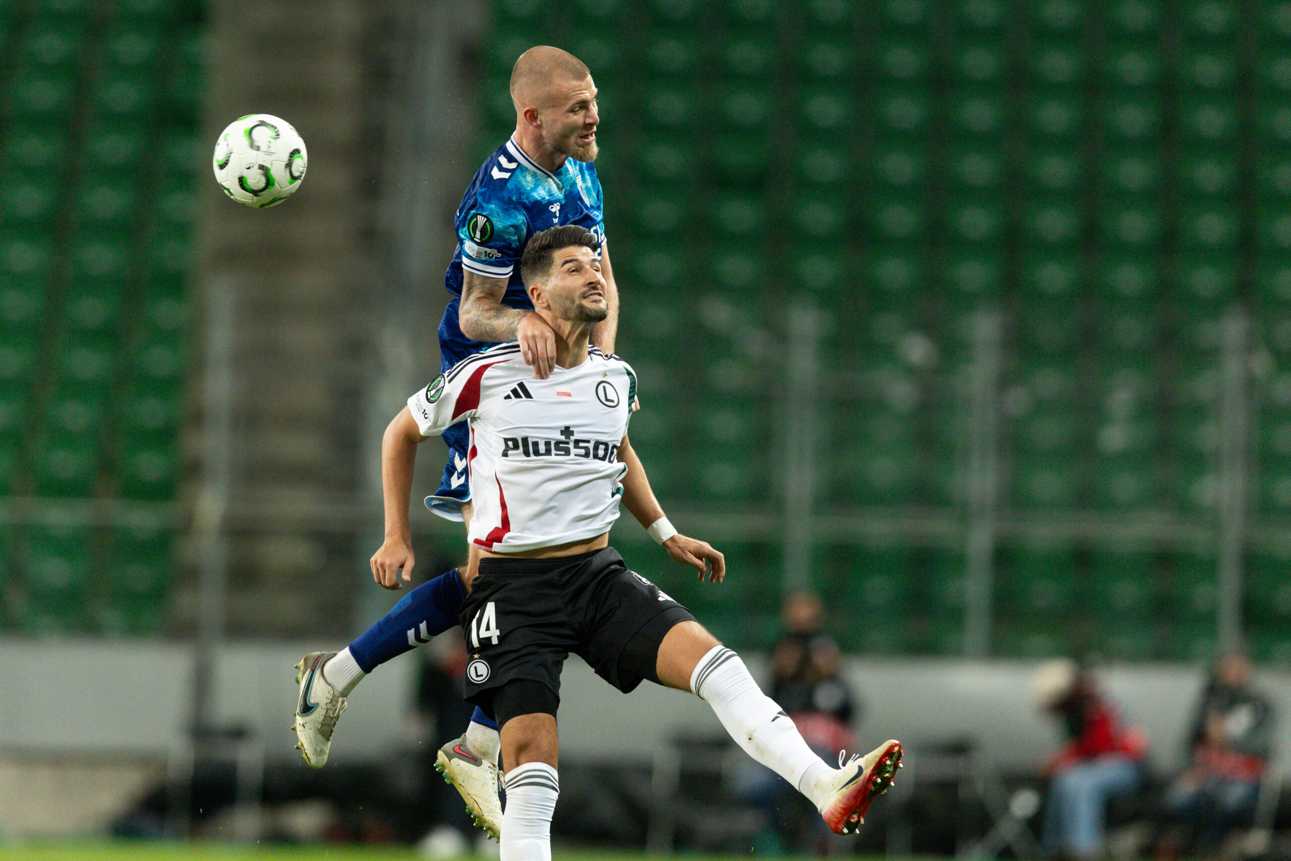 2025.10.02 Warszawa  pilka nozna Liga Konferencji sezon 2025/2026
Legia Warszawa - Samsunspor
N/z Rick Van Drongelen (Samsunspor), Antopnio Colak (Legia)
Foto Tomasz Jastrzebowski / Foto Olimpik / PressFocus

2025.10.02 Warszawa football PKO UEFA Conference League season 2025/2026
Legia Warszawa - Samsunspor
Rick Van Drongelen (Samsunspor), Antopnio Colak (Legia)
Credit: Tomasz Jastrzebowski / Foto Olimpik / PressFocus