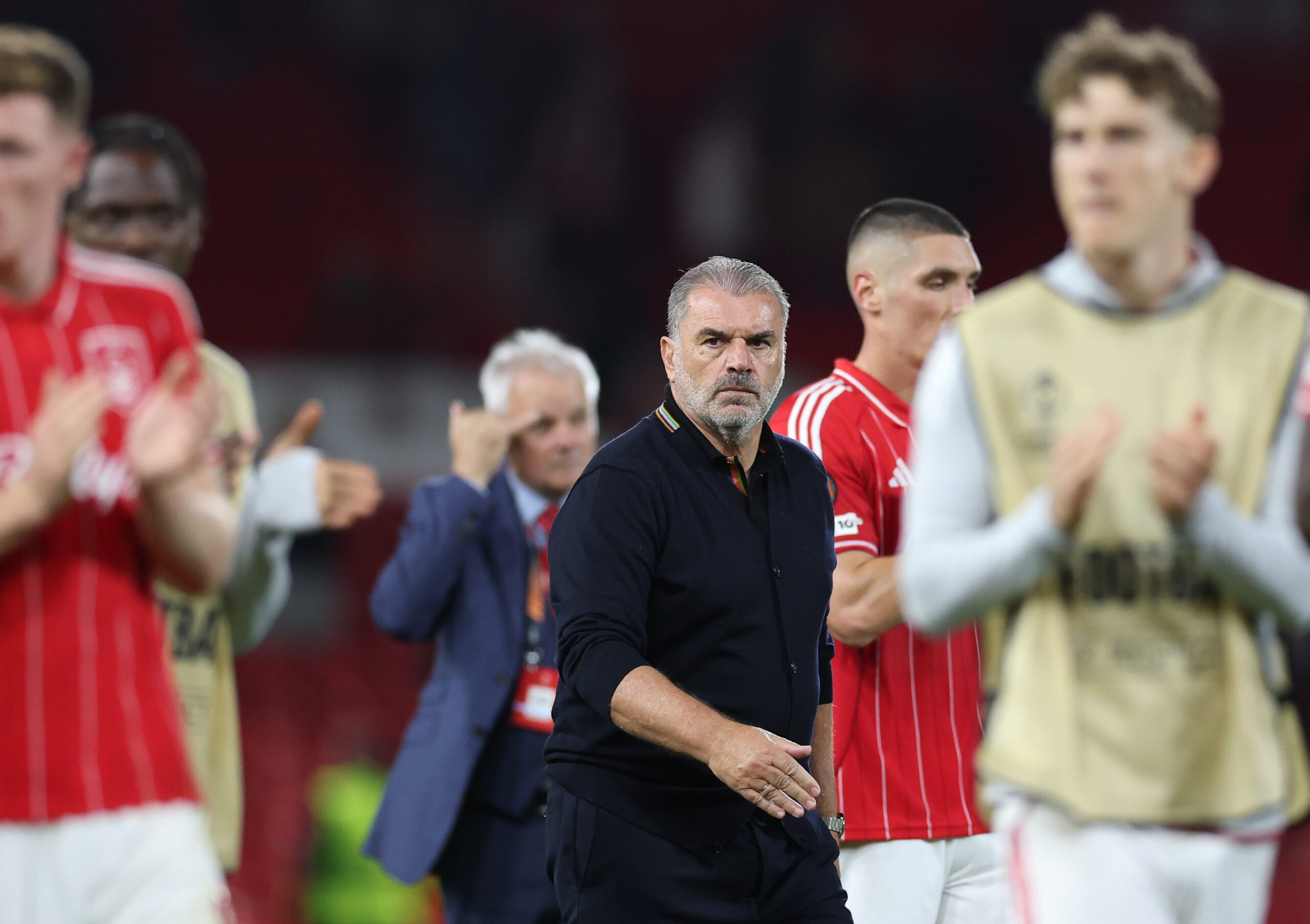 Ange Postecoglou the manager of Nottingham Forest is dejected at the end of the game during the UEFA Europa League match at the City Ground, Nottingham
Picture by Andy Sumner/Focus Images Ltd ‭07775 551387‬
02/10/2025
2025.10.02 Nottingham
Pilka nozna liga Europy
Nottingham Forest - FC Midtjylland
Foto Andy Sumner/Focus Images/MB Media/PressFocus

!!! POLAND ONLY !!!