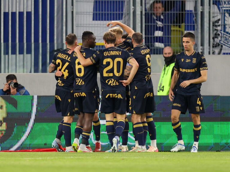 2025.10.05 Katowice
Pilka nozna PKO Ekstraklasa sezon 2025/2026
GKS Katowice - Lech Poznan
N/z radosc, radosc po golu, radosc po bramce, gol, bramka Bryan Fiabema
Foto Sebastian Sienkiewicz / PressFocus

2025.10.05 Katowice
Football - Polish PKO Ekstraklasa season 2025/2026
GKS Katowice - Lech Poznan
radosc, radosc po golu, radosc po bramce, gol, bramka Bryan Fiabema
Credit: Sebastian Sienkiewicz / PressFocus