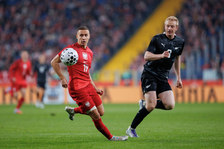 2025.10.09 Chorzow
Pilka nozna mecz towarzyski
Polska - Nowa Zelandia
N/z Premyslaw Frankowski Francis de Vries
Foto Tomasz Folta / PressFocus

2025.10.09 Chorzow
Football Friendly Game
Poland - New Zeland
Premyslaw Frankowski Francis de Vries
Credit: Tomasz Folta / PressFocus