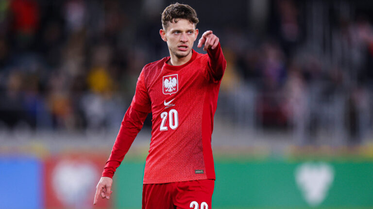 2025.10.12 Kowno
Pilka nozna Kwalifikacje Mistrzostw Swiata 2026
Litwa - Polska
N/z Sebastian Szymanski
Foto Pawel Andrachiewicz / PressFocus

2025.10.12 Kaunas
Football - FIFA World Cup 2026 Qualifying round
Press conference and training before Lithuania - Poland
Sebastian Szymanski
Credit: Pawel Andrachiewicz / PressFocus