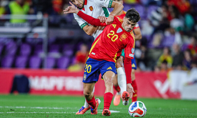 Football - World Cup Qualifiers - Group Stage - Group E - Spain - Bulgaria - 14.10.2025 Ilia Gruev of Bulgaria and Pedri of Spain in action during World Cup Qualifiers group stage match between Spain and Bulgaria Bulgaria Copyright: xYulianxTodorovx
2025.10.14 Valladolid
pilka nozna mistrzostwa swiata kwalifikacje
Hiszpania - Bulgaria
Foto IMAGO/PressFocus

!!! POLAND ONLY !!!