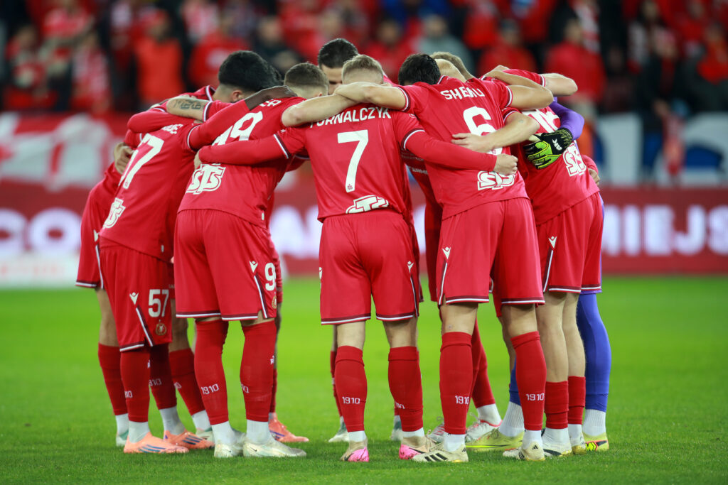 2025.10.17 Lodz Pilka Nozna PKO BP Ekstraklasa Sezon 2025/2026 Widzew Lodz - Radomiak Radom Nz druzyna team Widzew Lodz Foto:Artur Kraszewski / PressFocus

2025.10.17 Lodz Football PKO BP Ekstraklasa Polish League 2025/2026 Widzew Lodz - Radomiak Radom  team Widzew Lodz Credit:Artur Kraszewski / PressFocus