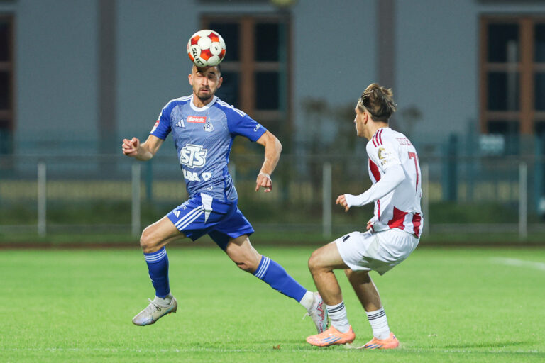 2025.10.17 Pruszkow
pilka nozna Betclic 1 Liga sezon 2025/2026
Pogon Grodzisk Mazowiecki - Ruch Chorzow
N/z Martin Konczkowski Mateusz Szczepaniak
Foto Igor Jakubowski / PressFocus

2025.10.17 Pruszkow
Football Betclic 1 league season 2025/2026
Pogon Grodzisk Mazowiecki - Ruch Chorzow
Credit: Igor Jakubowski / PressFocus