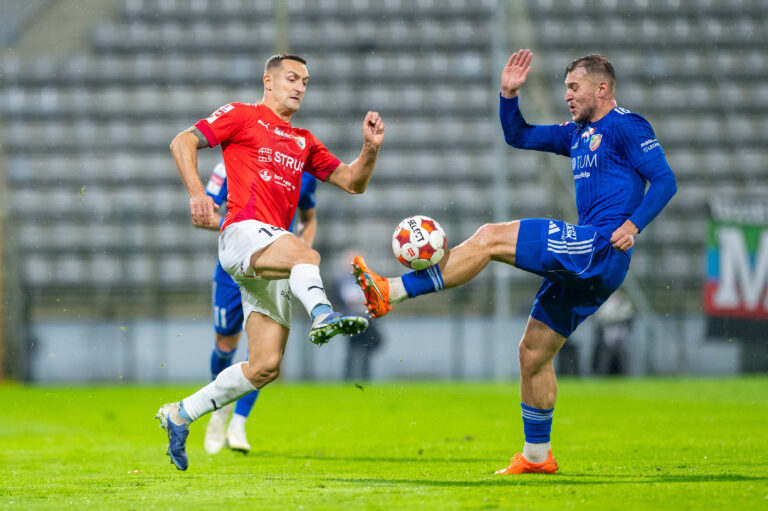 2025.10.17 Legnica
pilka nozna Betclic 1.Liga sezon 2025/2026
Miedz Legnica - Pogon Siedlce
N/z Damian Jakubik
Foto Gleb Soboliev / PressFocus

2025.10.17 Legnica
Football - Polish second division season 2025/2026
Miedz Legnica - Pogon Siedlce
Damian Jakubik
Credit: Gleb Soboliev / PressFocus
