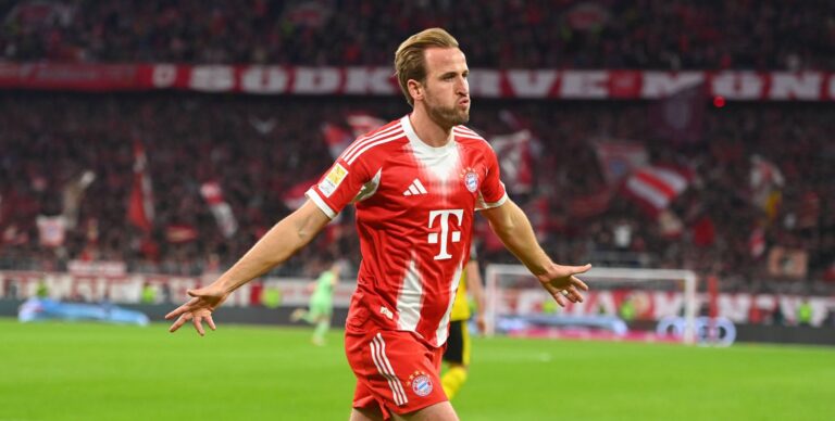 Torjubel Harry KANE Bayern Muenchen nach Tor zum 1-0, Jubel,Freude,Begeisterung,Aktion,Einzelbild, angeschnittenes Einzelmotiv,Halbfigur,halbe Figur. Fussball 1. Bundesliga Saison 2025/2026, 7.Spieltag, Spieltag07 FC Bayern Muenchen - Borssia Dortmund 2-1 am 18.10.2025 , A L L I A N Z A R E N A. *** Goal celebration Harry KANE Bayern Muenchen after goal to 1 0, cheering,joy,enthusiasm,action,single picture,cropped single motif,half figure,half figure Football 1 Bundesliga season 2025 2026, 7 Matchday, Matchday07 FC Bayern Muenchen Borssia Dortmund 2 1 on 18 10 2025 , A L L I A N Z A R E N A
2025.10.18 Monachium
pilka nozna , liga niemiecka
Bayern Monachium - Borussia Dortmund
Foto IMAGO/PressFocus

!!! POLAND ONLY !!!