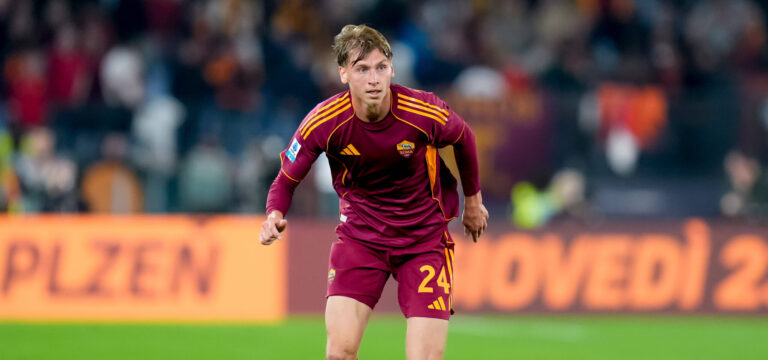 AS Roma v FC Internazionale - Serie A Enilive Jan Ziolkowski of AS Roma in action during the Serie A Enilive match between AS Roma and FC Internazionale at Stadio Olimpico on October 18, 2025 in Rome, Italy. Rome Stadio Olimpico Lazio Italy Copyright: xGiuseppexMaffiax 251018_SerieA_Roma-Inter_0985
2025.10.18 Rzym
pilka nozna , liga wloska
AS Roma - Inter Mediolan
Foto IMAGO/PressFocus

!!! POLAND ONLY !!!