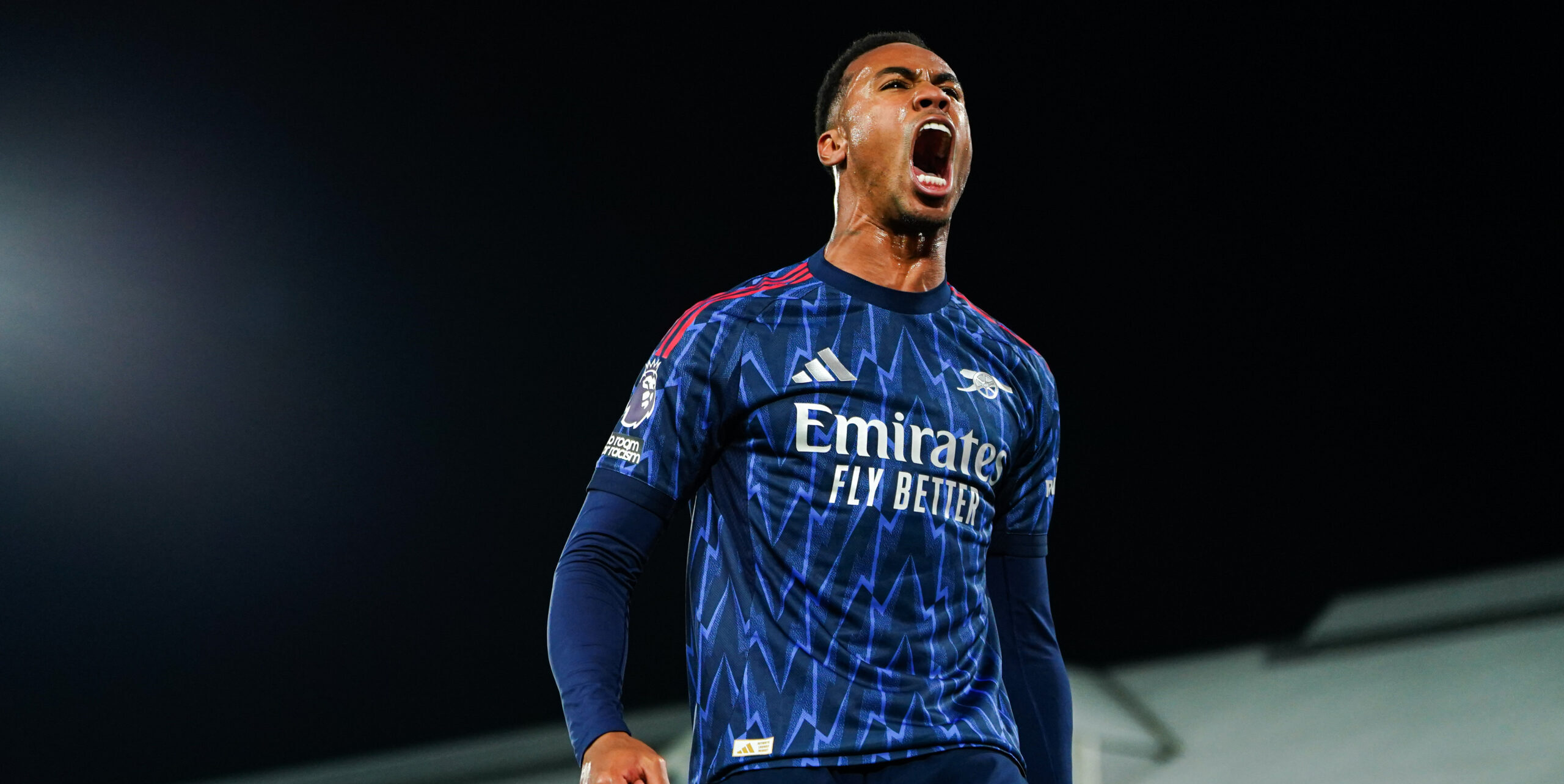 Gabriel of Arsenal celebrates 0-1 lead during the Premier League match Fulham vs Arsenal at Craven Cottage, London, United Kingdom, 18th October 2025

(Photo by Harvey Murphy/News Images) in ,  on 10/18/2025. (Photo by Harvey Murphy/News Images/Sipa USA)
2025.10.18 Londyn
pilka nozna liga angielska
Fulham - Arsenal Londyn
Foto News Images/SIPA USA/PressFocus

!!! POLAND ONLY !!!