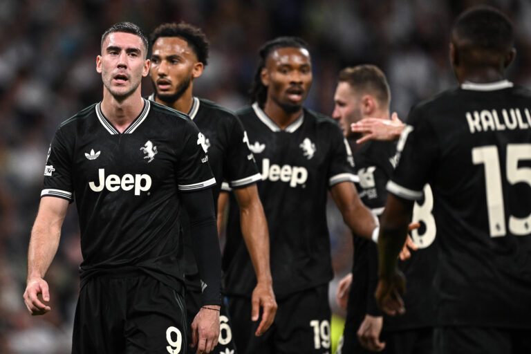Mg Madrid 22/10/2025 - Champions League / Real Madrid-Juventus / foto Matteo Gribaudi/Image nella foto: Dusan Vlahovic PUBLICATIONxNOTxINxITA
2025.10.22 Madryt
pilka nozna , liga mistrzow
Real Madryt - Juventus Turyn
Foto IMAGO/PressFocus

!!! POLAND ONLY !!!