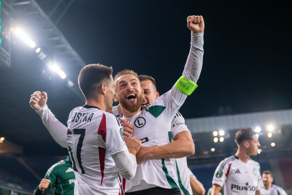 2025.10.23 Krakow
pilka nozna Faza ligowa Ligi Konferencji UEFA sezon 2025/2026
Szachtar Donieck - Legia Warszawa
N/z Rafal Augustyniak cieszynka gol bramka celebration
Foto Gleb Soboliev / PressFocus

2025.10.23 Krakow
Football - UEFA Conference League League stage season 2025/2026
Shakhtar Donieck - Legia Warsaw
Rafal Augustyniak cieszynka gol bramka celebration
Credit: Gleb Soboliev / PressFocus