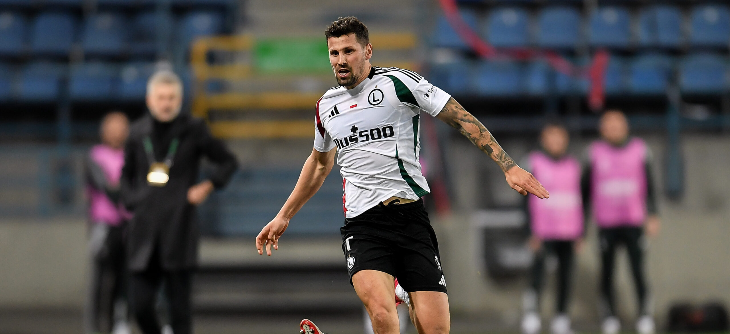 2025.10.23 Krakow
Pilka nozna Liga Konferencji UEFA sezon 2025/26 Faza ligowa 2 kolejka
Szachtar Donieck - Legia Warszawa
N/z Pawel Wszolek Irakli Azarov
Foto Mateusz Sobczak / PressFocus

2025.10.23 Krakow
Football UEFA Conference League 2025/26 season League phase Matchday 2
Shakhtar Donetsk - Legia Warsaw
Pawel Wszolek Irakli Azarov
Credit: Mateusz Sobczak / PressFocus