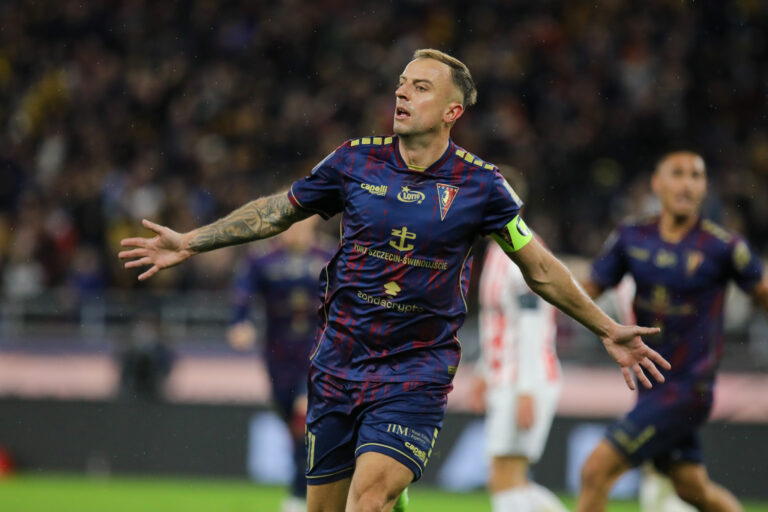 2025.10.25 Szczecin
pilka nozna PKO Ekstraklasa sezon 2025/2026
Pogon Szczecin - Cracovia Krakow 
N/z Kamil Grosicki
Foto Kasia Dzierzynska / PressFocus

2025.10.25 Szczecin
Football - Polish PKO Ekstraklasa season 2025/2026
Pogon Szczecin - Cracovia Krakow 
Kamil Grosicki
Credit: Kasia Dzierzynska / PressFocus