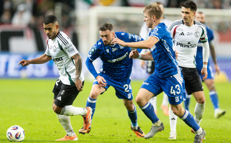 2025.10.26 Warszawa pilka nozna PKO Ekstraklasa sezon 2025/2026
Legia Warszawa - Lech Poznan
N/z Juergen Elitim (Legia), Filip Jagiello (Lech), Antoni Kozubal (Lech)
Foto Tomasz Jastrzebowski / Foto Olimpik / PressFocus

2025.10.26 Warsaw Football PKO Ekstraklasa season 2025/2026
Legia Warszawa - Lech Poznan
Juergen Elitim (Legia), Filip Jagiello (Lech), Antoni Kozubal (Lech)
Credit: Tomasz Jastrzebowski / Foto Olimpik / PressFocus