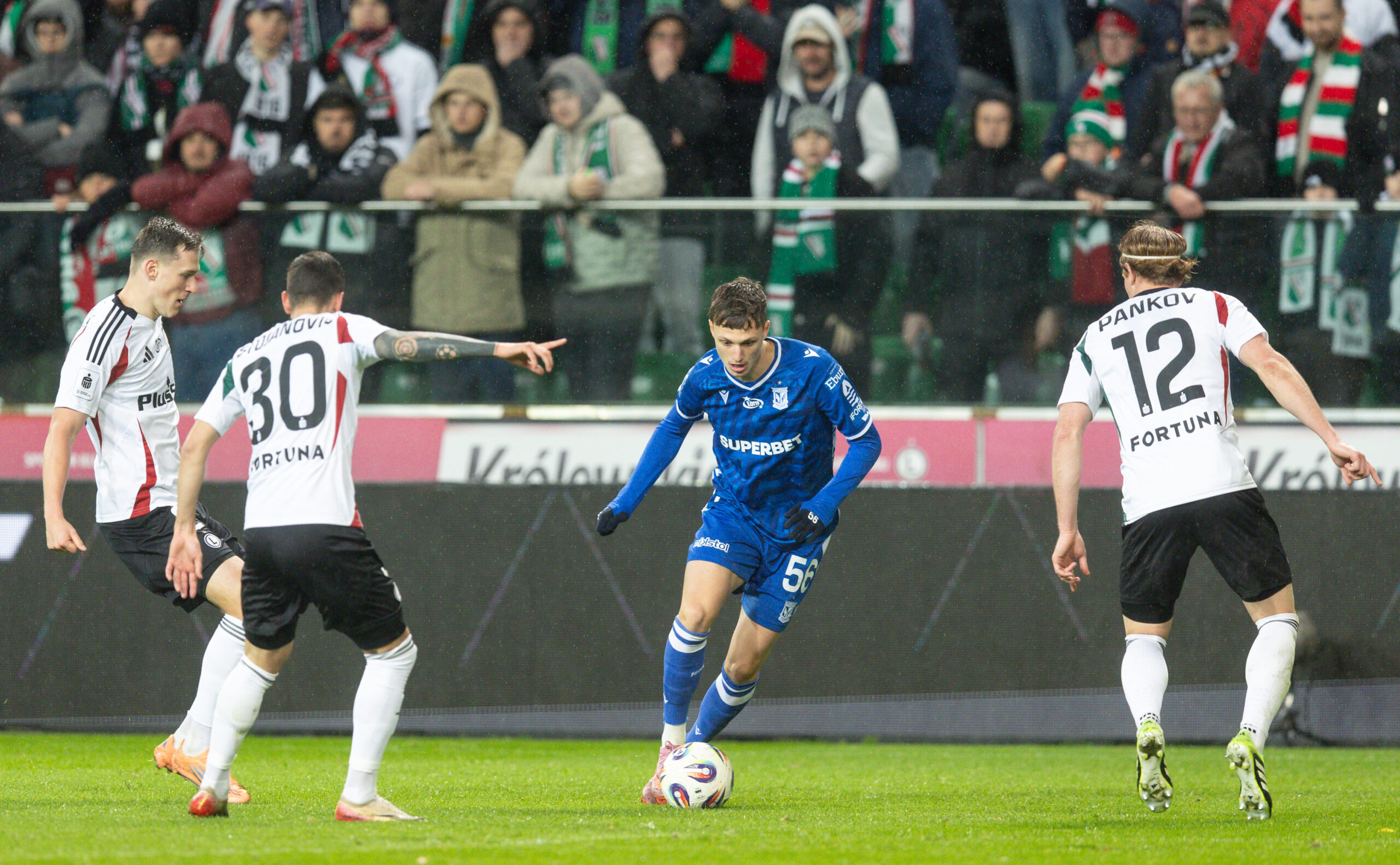 2025.10.26 Warszawa pilka nozna PKO Ekstraklasa sezon 2025/2026
Legia Warszawa - Lech Poznan
N/z Petar Stojanovic (Legia), Kornel Lisman (Lech), Radovan Pankov (Legia)
Foto Tomasz Jastrzebowski / Foto Olimpik / PressFocus

2025.10.26 Warsaw Football PKO Ekstraklasa season 2025/2026
Legia Warszawa - Lech Poznan
Petar Stojanovic (Legia), Kornel Lisman (Lech), Radovan Pankov (Legia)
Credit: Tomasz Jastrzebowski / Foto Olimpik / PressFocus