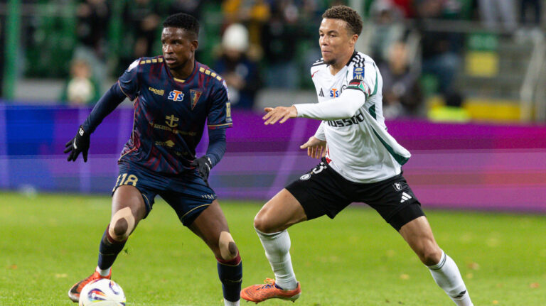 2025.10.30 Warszawa pilka nozna PKO Puchar Poldski sezon 2025/2026
Legia Warszawa - Pogon Szczecin
N/z Paul Mukairu (Pogon), Steve Kapuadi (Legia)
Foto Tomasz Jastrzebowski / Foto Olimpik / PressFocus

2025.10.30 Warsaw Football Polish Cup season 2025/2026
Legia Warszawa - Pogon Szczecin
Paul Mukairu (Pogon), Steve Kapuadi (Legia)
Credit: Tomasz Jastrzebowski / Foto Olimpik / PressFocus