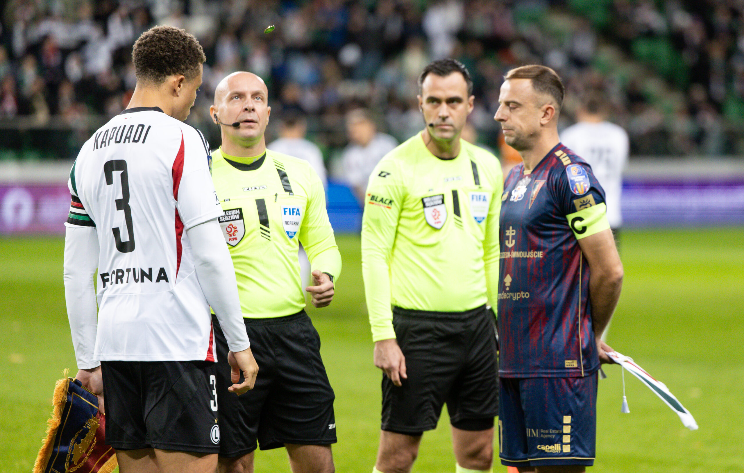 2025.10.30 Warszawa pilka nozna PKO Puchar Poldski sezon 2025/2026
Legia Warszawa - Pogon Szczecin
N/z Steve Kapuadi (Legia), Szymon Marciniak, Kamil Grosicki (Pogon)
Foto Tomasz Jastrzebowski / Foto Olimpik / PressFocus

2025.10.30 Warsaw Football Polish Cup season 2025/2026
Legia Warszawa - Pogon Szczecin
Steve Kapuadi (Legia), Szymon Marciniak, Kamil Grosicki (Pogon)
Credit: Tomasz Jastrzebowski / Foto Olimpik / PressFocus