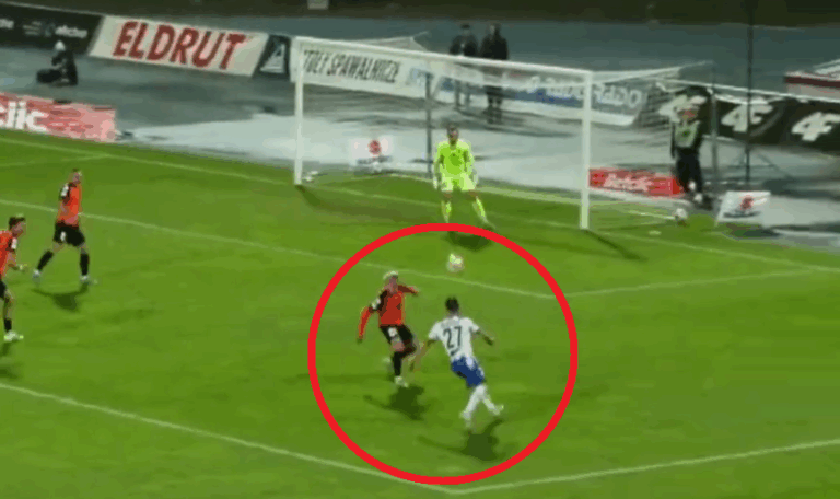 Kapitalne trafienie w pierwszej lidze. Co za wolej! [WIDEO]