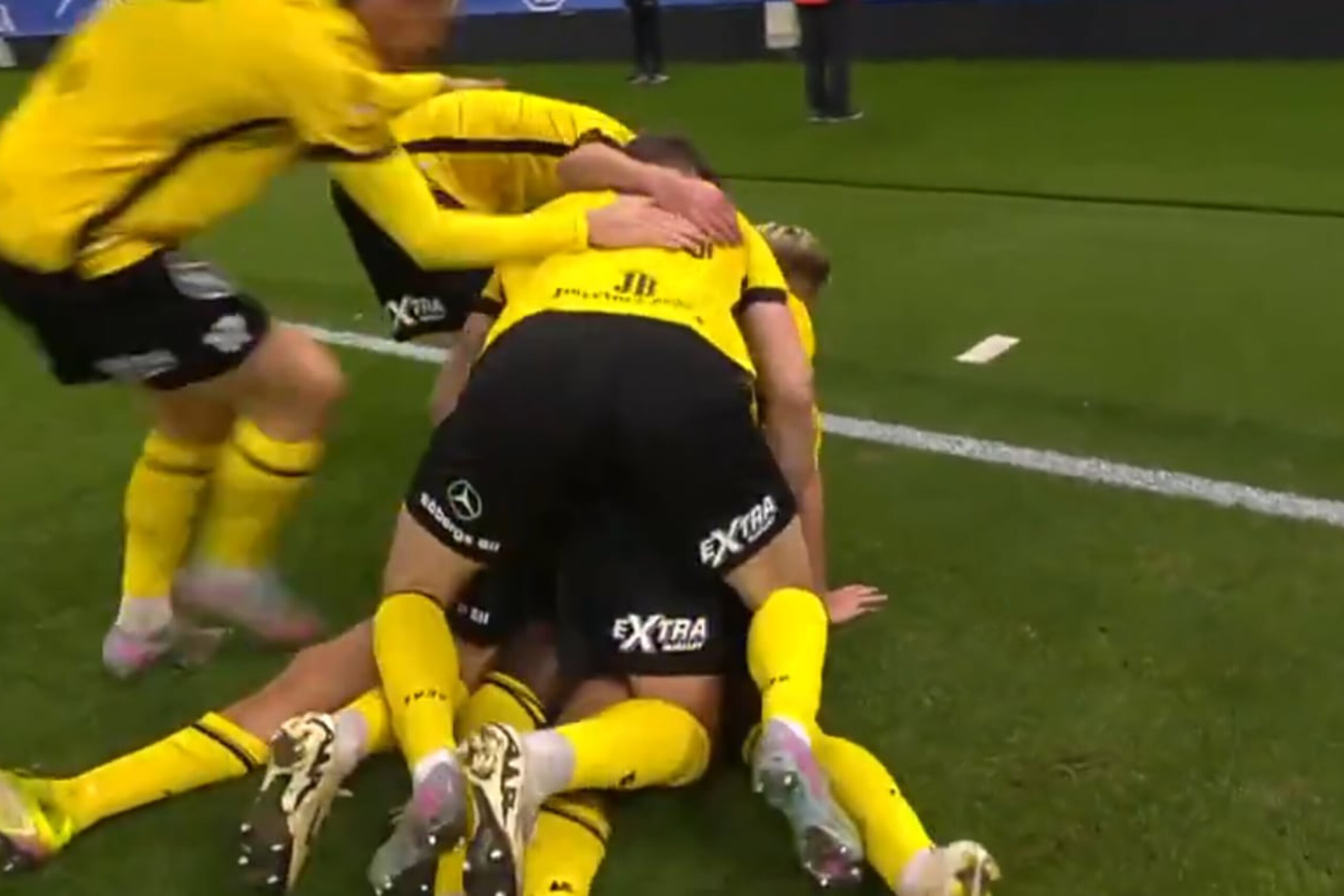 Sensacja w Szwecji! Klub ze wsi mistrzem kraju [WIDEO]