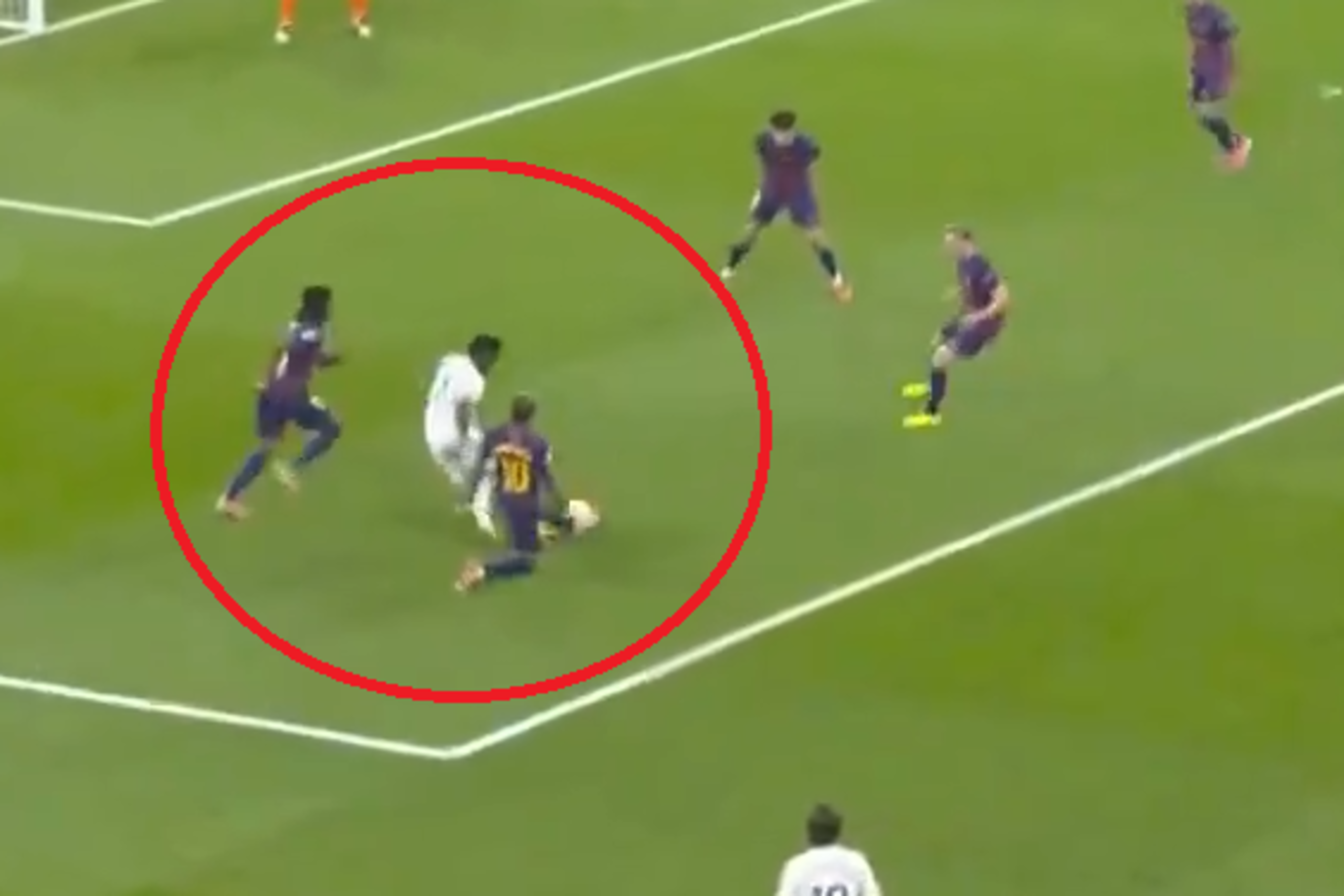 Wielka kontrowersja w El Clasico! Czy Realowi należał się rzut karny? [WIDEO]