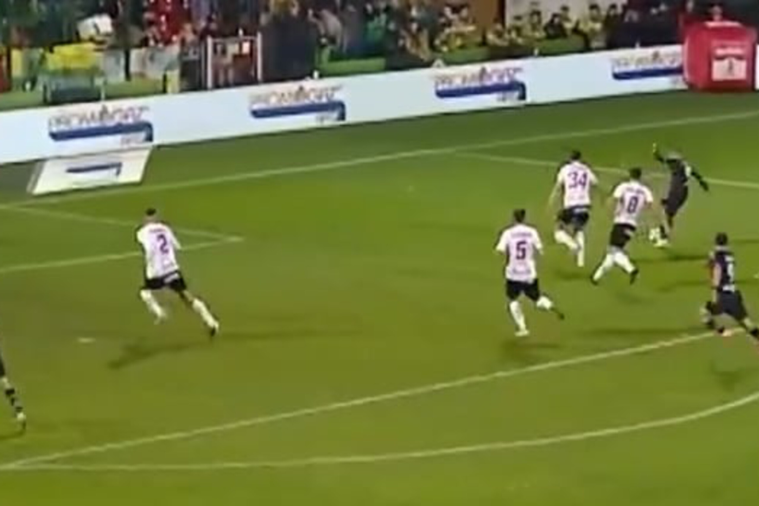 Wisła szaleje! Biała Gwiazda pewnie prowadzi już po pierwszej połowie [WIDEO]