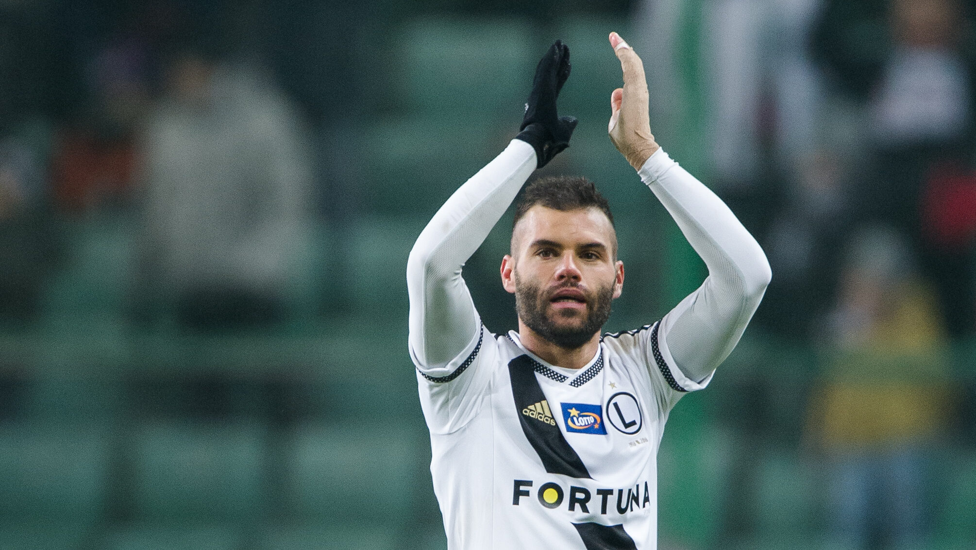 2016.12.18 , Warszawa ,  Pilka nozna, Lotto Ekstraklasa sezon 2016/2017 
Mecz Legia Warszawa - Gornik Leczna
N/Z Nemanja Nikolic zegna sie z kibicami
FOTO Rafal Oleksiewicz / PressFocus

2016.12.18 , Warsaw,
football, polish Ekstraklasa
Legia Warszawa - Gornik Leczna
Nemanja Nikolic zegna sie z kibicami
Credit Rafal Oleksiewicz / PressFocus