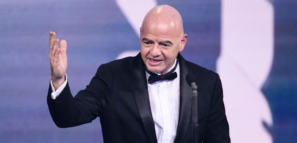 Paris, France - February 27: FIFA President Gianni Infantino talks to awarded players during The Best FIFA MenÕs Player during The Best FIFA Football Awards 2022 on February 27, 2023 in Paris, France. (Photo by Marcio Machado) (Photo by Eurasia Sport Images/Just Pictures/Sipa USA)
2023.02.27 Paryz
pilka nozna
The Best FIFA Football Awards 2022
Foto Just Pictures/SIPA USA/PressFocus

!!! POLAND ONLY !!!