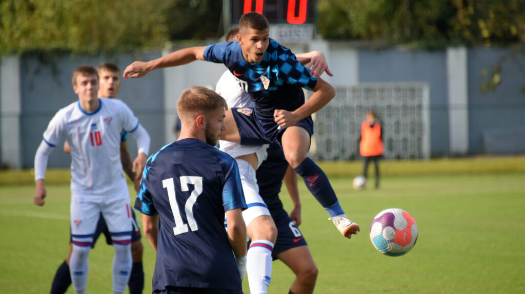 Luka Hodak of Croatia jumps for the ball during the UEFA U-19 EURO qualifying group 9 match between Croatia and Faroe Islands at Valbruna Stadium in Rovinj, Croatia, on November 18, 2023. Photo: Sasa Miljevic/PIXSELL/Sipa USA
2023.11.18 Rovinj
pilka nozna kwalifikacje do Mistrzostw Europy U-19 
Chorwacja U19 - Wyspy Owcze U19
Foto Sasa Miljevic/PIXSELL/SIPA USA/PressFocus

!!! POLAND ONLY !!!