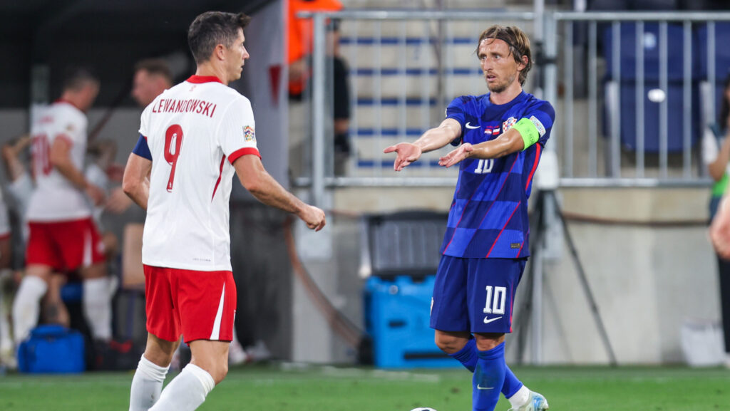 2024.09.08 Osijek
pilka nozna UEFA Liga Narodow
Chorwacja - Polska
N/z Robert Lewandowski Luka Modric
Foto Artur Kraszewski / PressFocus

2024.09.08 Osijek
Football UEFA Nations League
Croatia vs Poland
Robert Lewandowski Luka Modric
Credit: Artur Kraszewski / PressFocus