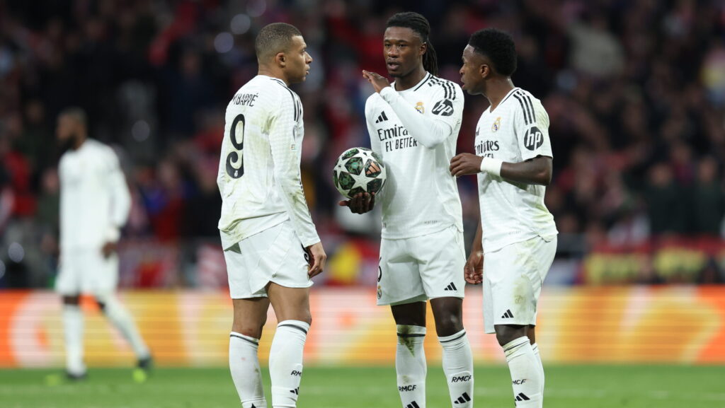Kylian Mbappe, Vinicius Junior and Eduardo Camavinga of Real Madrid during the UEFA Champions League match, Round of 16, second leg, between Atletico de Madrid and Real Madrid played at Riyadh Air Metropolitano Stadium on March 12, 2025 in Madrid Spain. (Photo by Antonio Pozo / PRESSINPHOTO)
2025.03.12 Madryt
pilka nozna liga mistrzow
Atletico Madryt - Real Madryt
Foto pressinphoto/SIPA USA/PressFocus

!!! POLAND ONLY !!!