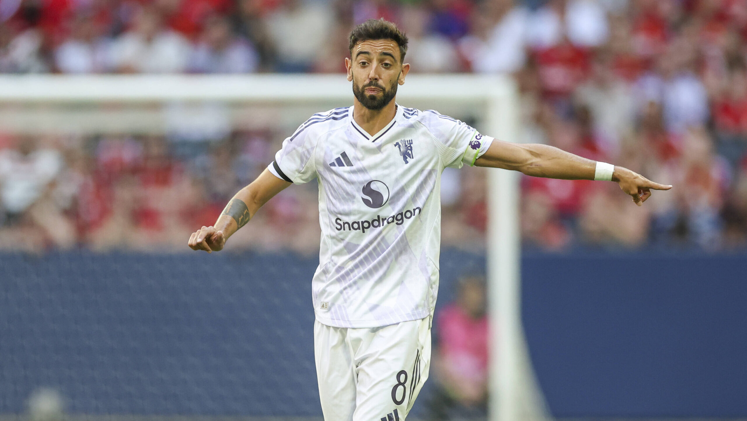 Manchester United, ManU FC v Leeds United FC, Pre-Season Friendly, Stockholm Manchester United midfielder Bruno Fernandes 8 gestures during the Manchester United FC v Leeds United FC Pre-Season Friendly match at the Strawberry Arena, Stockholm, Sweden on 19 July 2025 Credit: Phil Duncan/Every Second Media Editorial use only. All images are copyright Every Second Media Limited. No images may be reproduced without prior permission. Copyright: xIMAGO/EveryxSecondxMediax ESM-1534-0124 PhilxDuncanx/xEveryxSecondxMediax
2025.07.19 Sztokholm
pilka nozna sparing mecz towarzyski
Manchester United - Leeds United
Foto IMAGO/PressFocus

!!! POLAND ONLY !!!