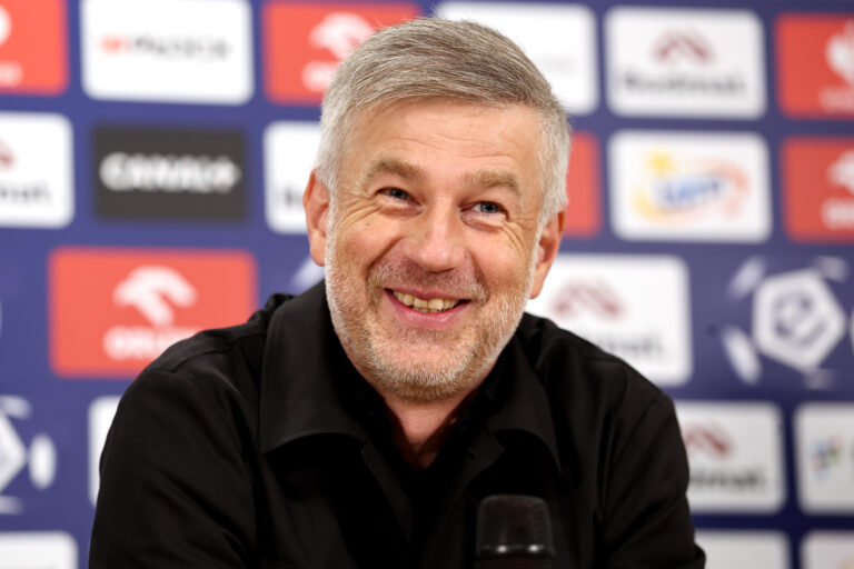 2025.08.17 Plock
Pilka nozna PKO Ekstraklasa 2025/2026 
Wisla Plock - Legia Warszawa
N/z Edward Iordanescu
Foto Artur Kraszewski / PressFocus 

2025.08.17 Plock
Football Polish PKO Ekstraklasa Season 2025/2026 
Wisla Plock - Legia Warszawa
Edward Iordanescu
Credit: Artur Kraszewski / PressFocus