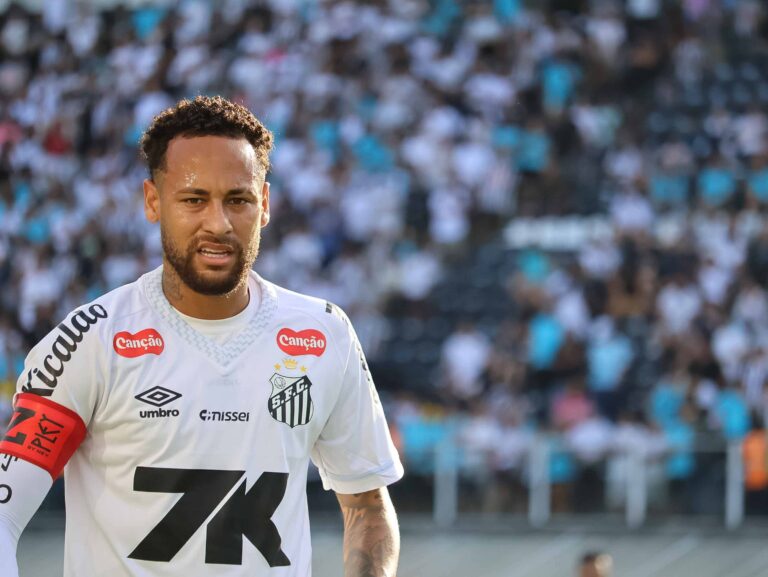 Santos FC x Fluminense - Campeonato Brasileiro SANTOS SP, 08/31/2025 - Football / Brazilian 2025 - Neymar in the match between SANTOS x FLUMINENSE, Valid for the TWENTY-SECOND round of the Brazilian Championship 2025, held at VILA BELMIRO, in Santos this Sunday 31. IMAGO / Joao Jardim Sao Paulo Brasil Copyright: xJoaoxJardimx
2024.04.01 Santos
pilka nozna , liga brazylijska
Santos FC - Fluminense
Foto IMAGO/PressFocus

!!! POLAND ONLY !!!