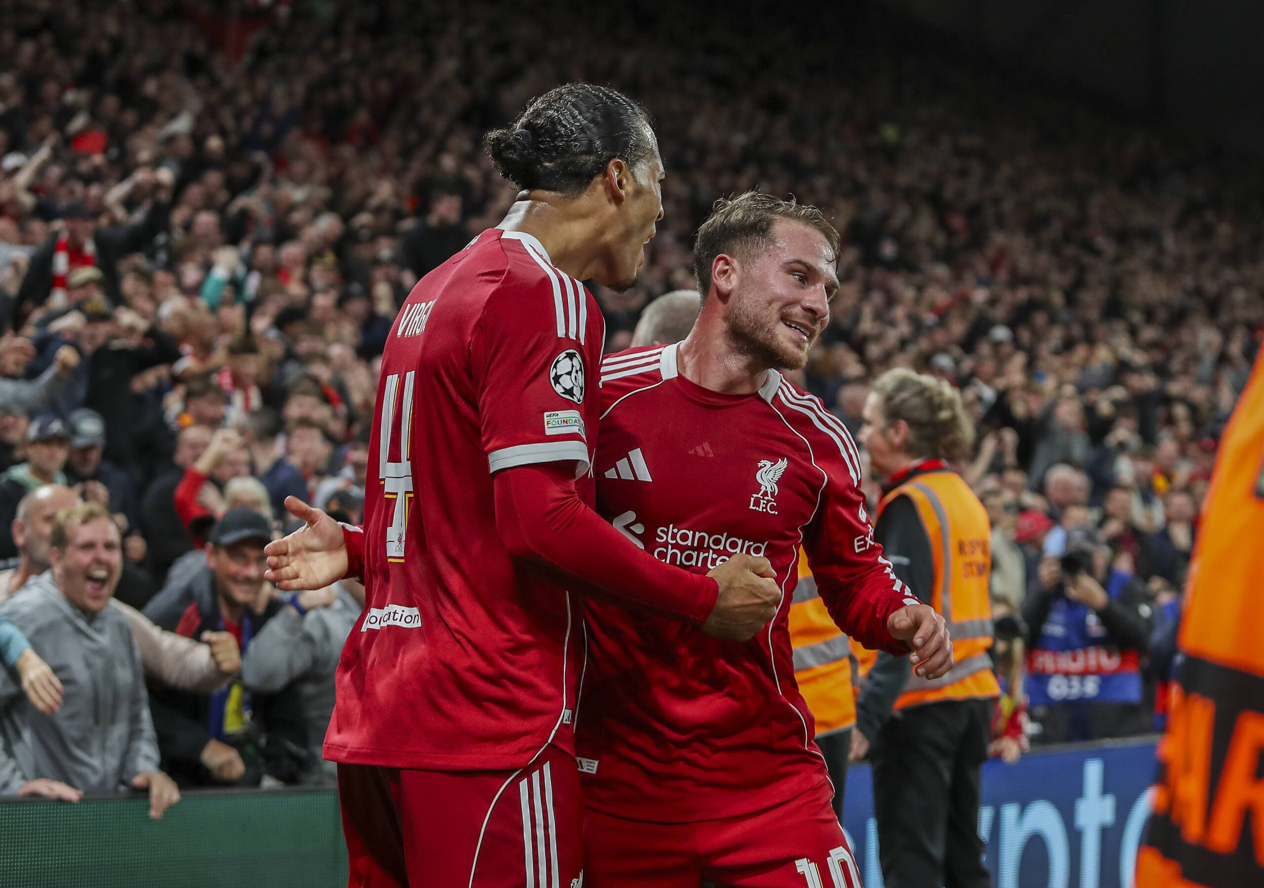 Liverpool FC v Atletico Madrid, Champions League Liverpool defender Virgil van Dijk 4 scores a GOAL 3-2 and celebrates with Liverpool midfielder Alexis Mac Allister 10 during the Liverpool FC v Atletico Madrid Champions League Round One match at Anfield, Liverpool, United Kingdom on 17 September 2025 Credit: Lee Keuneke/Every Second Media Editorial use only. All images are copyright Every Second Media Limited. No images may be reproduced without prior permission. Copyright: xIMAGO/EveryxSecondxMediax ESM-1590-0074 LeexKeunekex/xEveryxSecondxMediax
2025.09.17 Liverpool
pilka nozna , liga mistrzow
FC Liverpool - Atletico Madryt
Foto IMAGO/PressFocus

!!! POLAND ONLY !!!