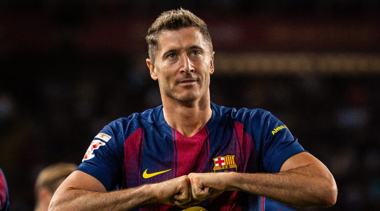 Robert LEWANDOWSKI of Barcelona celebrates his goal during the Spanish championship LaLiga football match between FC Barcelona and Real Sociedad on 28 September 2025 at Estadi Olimpic Lluis Companys in Barcelona, Spain (Photo by /Sipa USA)
2025.09.28 Barcelona
pilka nozna liga hiszpanska
FC Barcelona - Real Sociedad San Sebastian
Foto IPA/SIPA USA/PressFocus

!!! POLAND ONLY !!!