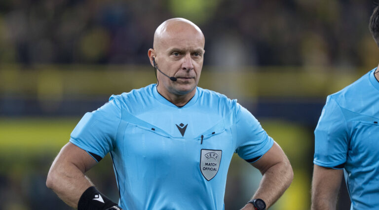 Szymon Marciniak Referee 01.10.2025, Borussia Dortmund - Athletic Bilbao, Fussball, UEFA Champions League - MD2, Saison 2025 2026 DFL regulations prohibit any use of photographs as image sequences and/or quasi-video. *** Szymon Marciniak Referee 01 10 2025, Borussia Dortmund Athletic Bilbao, Football, UEFA Champions League MD2, Season 2025 2026 DFL regulations prohibit any use of photographs as image sequences and or quasi video Copyright: HMBxMedia/xMarcoxBader
2025.10.01 Dortmund
pilka nozna , liga mistrzow
Borussia Dortmund - Athletic Bilbao
Foto IMAGO/PressFocus

!!! POLAND ONLY !!!